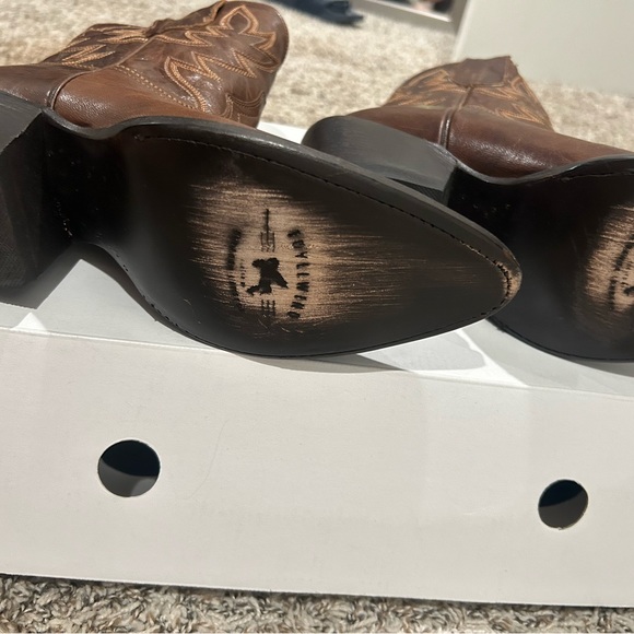 Idyllwind boots NWT - Picture 3 of 4